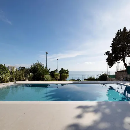 Monaco Country Park Apartment *