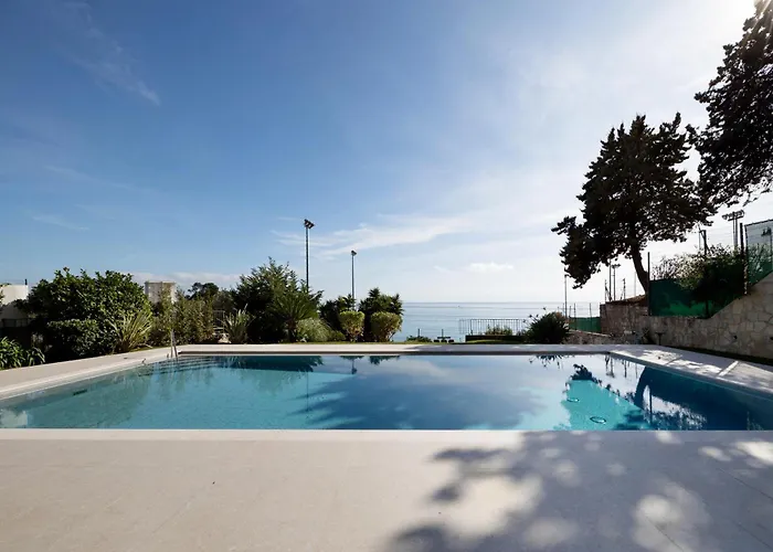 Monaco Country Park Apartment *